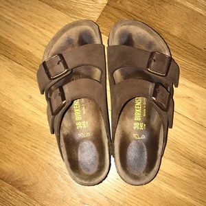 Size 38 Brown Arizona Birkenstock!